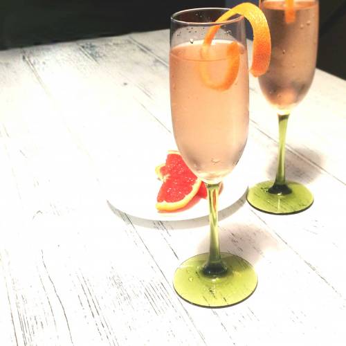 Teatail: Grapefruit Ginger Sparkler